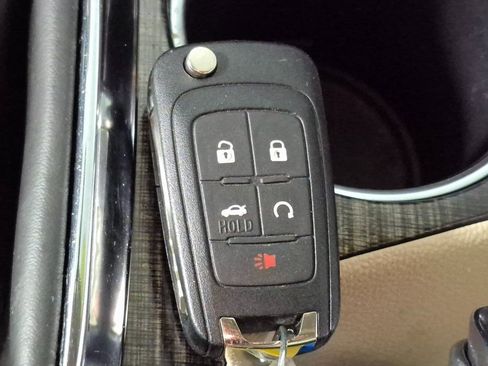 Used 2015 Chevrolet Malibu LT w/ Power Convenience Package image 25