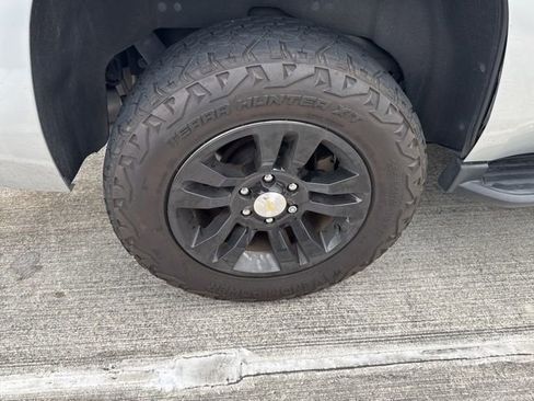 Used 2019 Chevrolet Tahoe LS image 21