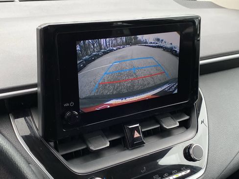 Used 2024 Toyota Corolla LE image 30