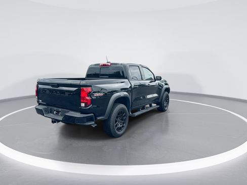 Used 2025 Chevrolet Colorado Trail Boss AWD/4WD image 9