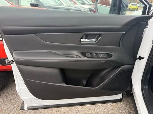 New 2025 Nissan Murano SV image 16