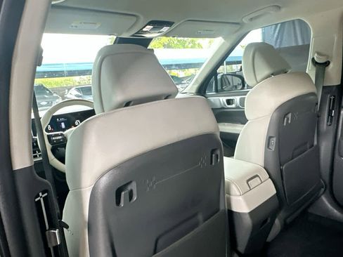 Used 2024 Hyundai Santa Fe SEL FWD image 23