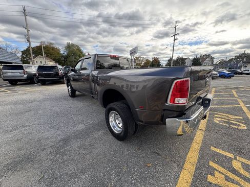 Used 2016 RAM 3500 Laramie AWD/4WD image 35