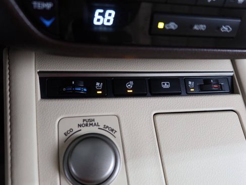 Used 2018 Lexus ES 350 w/ Luxury Package w/Wood Trim FWD image 24