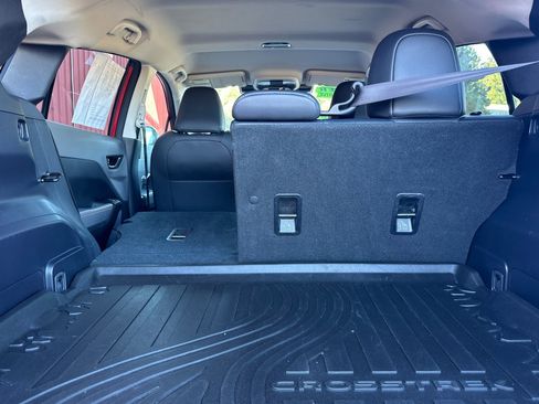 Used 2024 Subaru Crosstrek 2.5i Limited w/ Popular Package #4A image 12