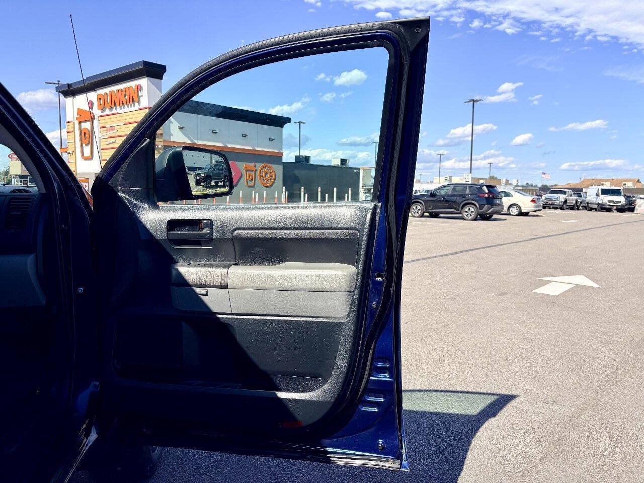 Used 2011 Toyota Tundra 4x4 Double Cab w/ Tow Pkg image 30