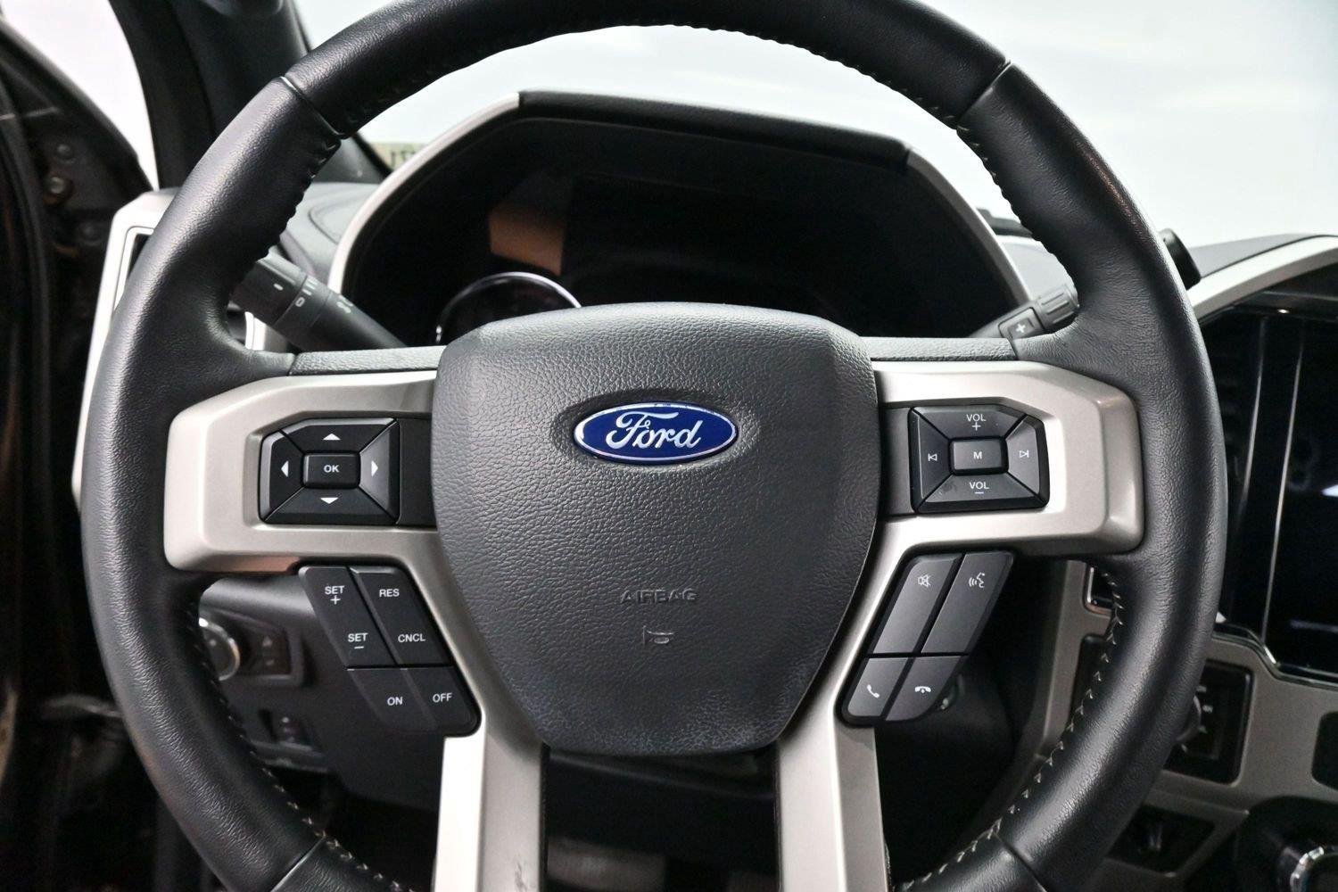 Used 2022 Ford F250 Lariat w/ Lariat Ultimate Package AWD/4WD image 18
