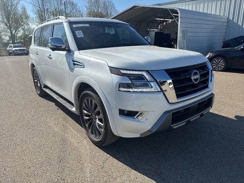 Used 2024 Nissan Armada Platinum w/ Cargo Package image 4