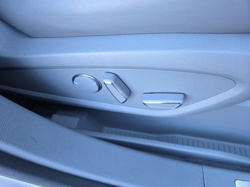 Used 2019 Lincoln Nautilus Reserve w/ Ultimate Package image 49