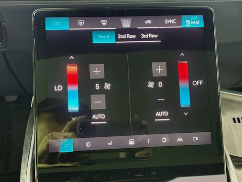 Used 2025 Cadillac Escalade IQ Sport 2 AWD/4WD image 18