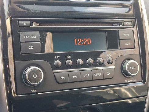 Used 2015 Nissan Versa Note SV image 16