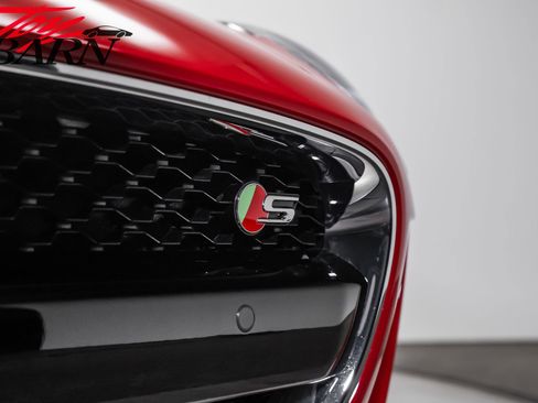 Used 2017 Jaguar F-TYPE S RWD image 10