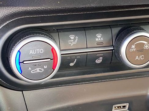 Used 2022 Alfa Romeo Stelvio Ti image 18