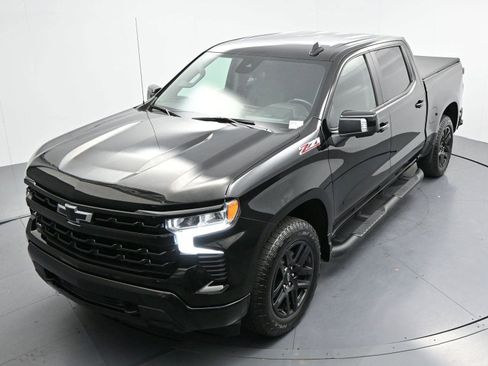 Used 2023 Chevrolet Silverado 1500 RST AWD/4WD image 35