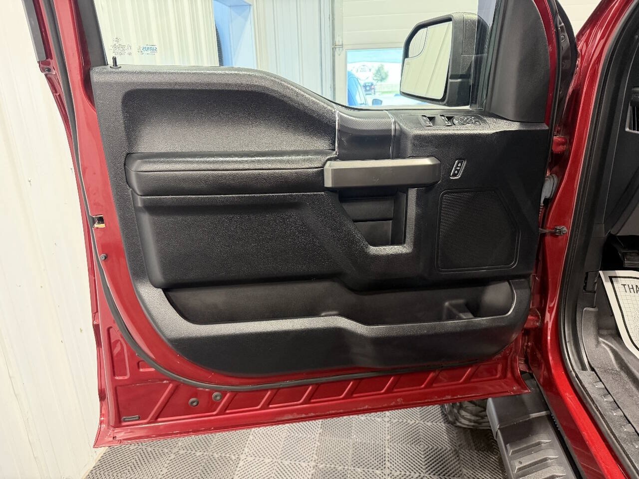 Used 2016 Ford F150 XLT w/ Equipment Group 302A Luxury AWD/4WD image 24