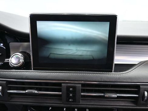 Used 2022 Lincoln Corsair AWD w/ Premium Package image 22