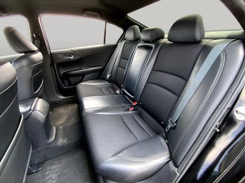 Used 2016 Honda Accord Sport image 20