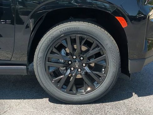 Used 2024 Chevrolet Tahoe Premier w/ Advanced Technology Package AWD/4WD image 11