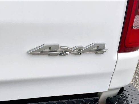 Used 2021 RAM 1500 Big Horn image 9