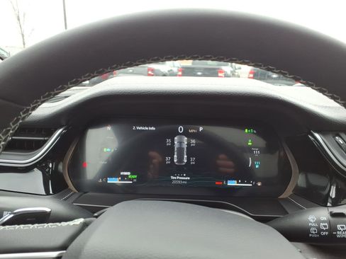 Used 2023 Jeep Grand Cherokee 4WD 4xe image 18