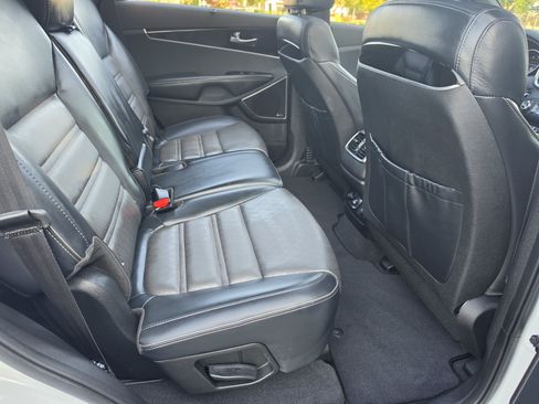 Used 2018 Kia Sorento SX FWD image 20