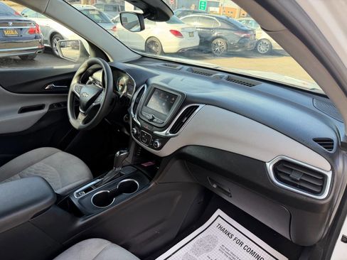 Used 2021 Chevrolet Equinox LT image 28