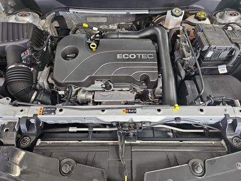 Certified 2022 Chevrolet Equinox RS AWD/4WD image 35