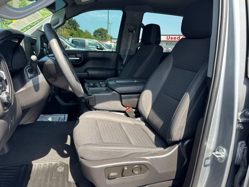 Used 2024 Chevrolet Silverado 1500 Custom Trail Boss w/ LPO, Dark Essentials Package AWD/4WD image 10