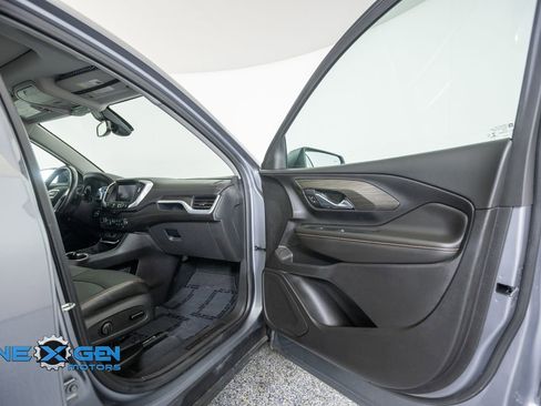Used 2020 GMC Terrain SLT w/ Preferred Package AWD/4WD image 40