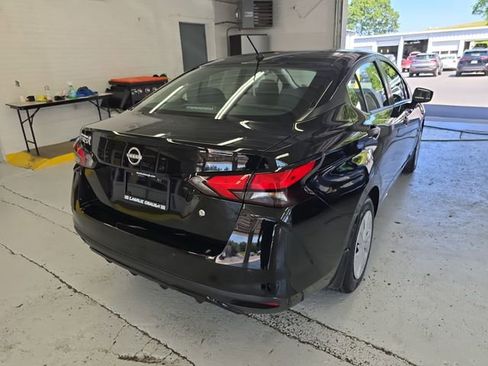 Used 2024 Nissan Versa S FWD image 5