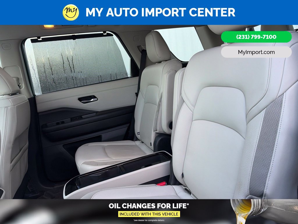 Used 2024 Nissan Pathfinder SL w/ SL Premium Package AWD/4WD image 22