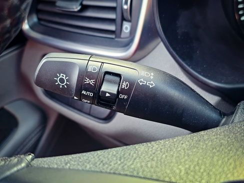 Used 2016 Kia Sorento EX image 19