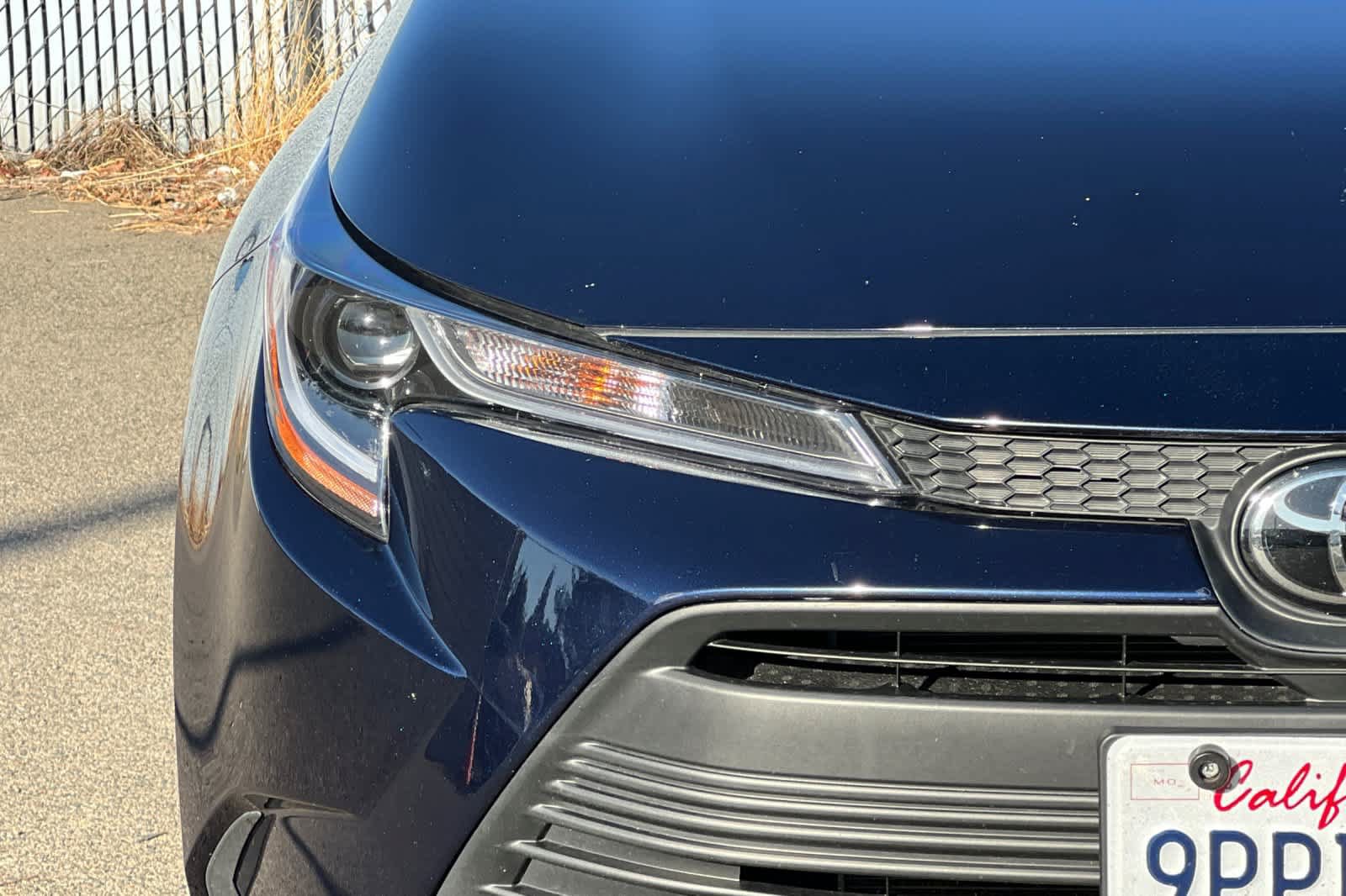 Used 2025 Toyota Corolla LE FWD image 17