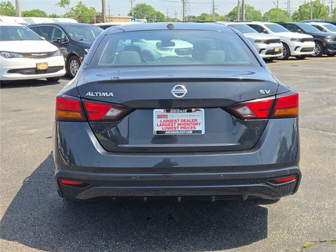 Used 2022 Nissan Altima 2.5 SV FWD image 13