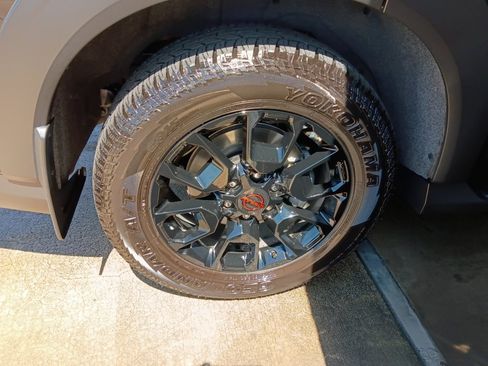 Used 2025 Nissan Armada PRO-4X AWD/4WD image 23