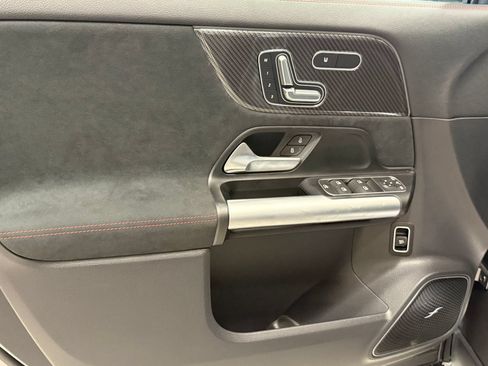 Used 2025 Mercedes-Benz GLA 35 AMG 4MATIC image 15