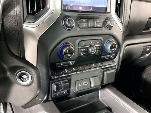 Used 2019 Chevrolet Silverado 1500 RST AWD/4WD image 15