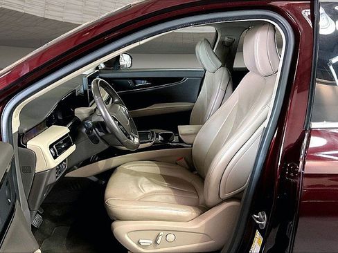 Used 2022 Lincoln Nautilus Reserve AWD/4WD image 22
