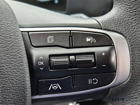Certified 2025 Kia Sportage LX image 27