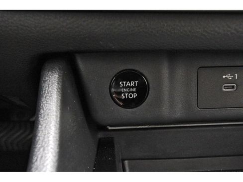 Certified 2025 Nissan Rogue SV w/ SV Premium Package image 27