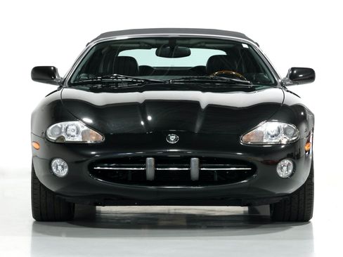 Used 2001 Jaguar XK8 Convertible RWD image 13
