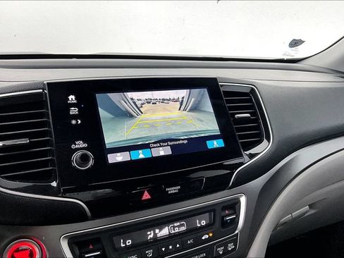 Used 2021 Honda Pilot EX image 24