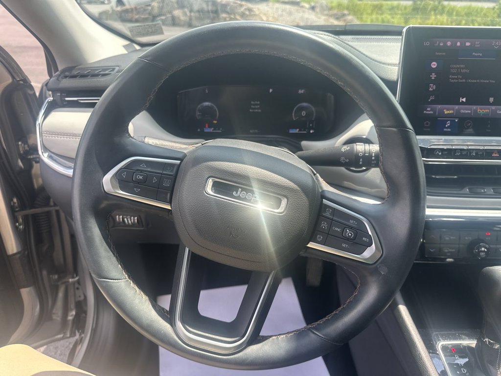 Used 2022 Jeep Compass Limited w/ Elite Group AWD/4WD image 21