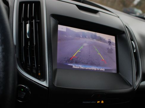 Used 2020 Ford Edge SE image 31