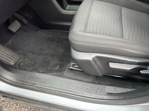 Used 2026 Chevrolet Equinox LT AWD/4WD image 33