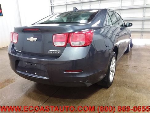 Used 2015 Chevrolet Malibu LT w/ Power Convenience Package image 3