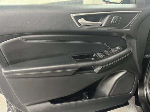 Used 2015 Ford Edge Titanium w/ Equipment Group 301A image 18