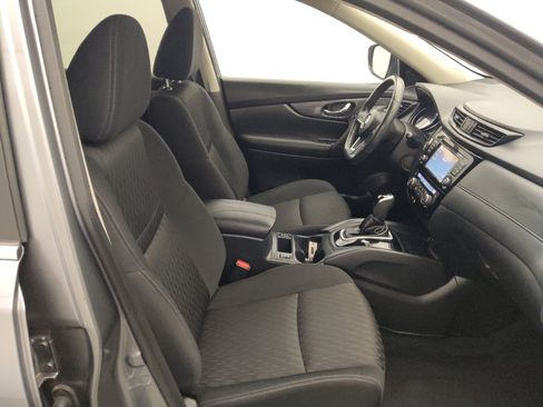 Used 2017 Nissan Rogue SV w/ SV Premium Package FWD image 21