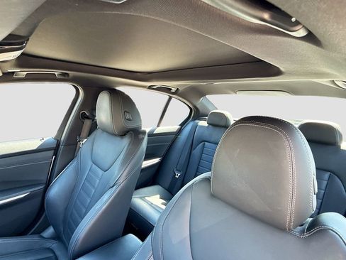 Used 2019 BMW 330i Sedan w/ Premium Package RWD image 26