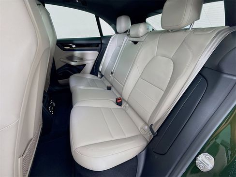 Used 2025 Porsche Macan Electric image 23